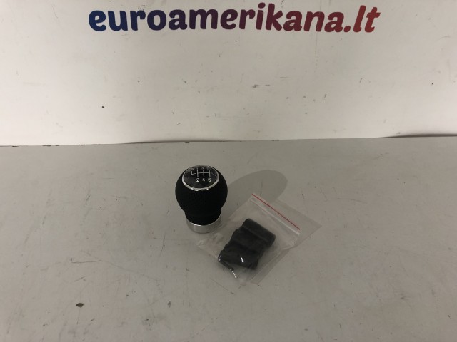 Pavarų perjungimo bumbulas